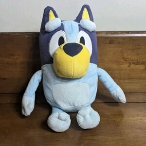 BLUEY Talking Plush Stuffed Animal Toy 13” 3 Phrases & Plays Theme Song (works)